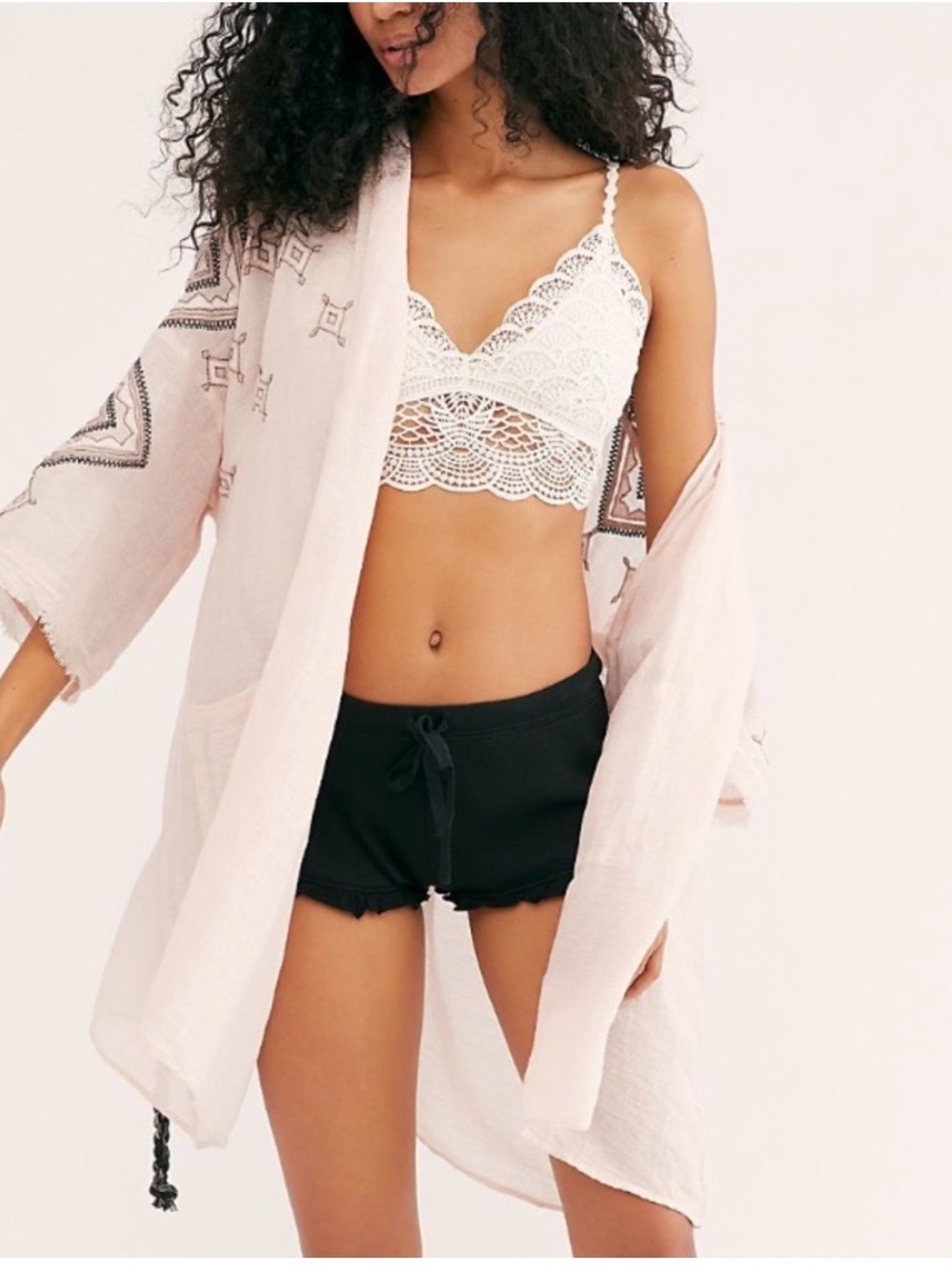 FREE PEOPLE ISABELLA
EMBROIDERED ROBE IN LINEN COTTON